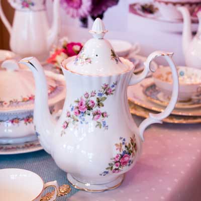Teekanne Kaffeekanne Englisches Vintage Porzellan Geschirr mieten für Afternoon Tea Party