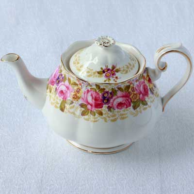 Teekanne Englisches Vintage Porzellan Geschirr mieten für Afternoon Tea Party
